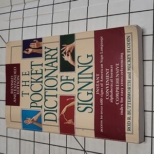 The‎ Pocket Dictionary of Signing Paperback- Preloved